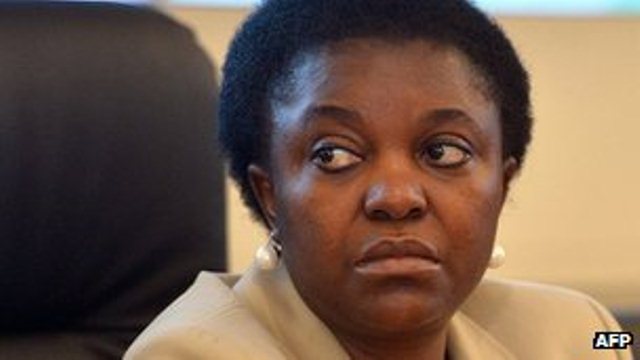 Bi Cecile Kyenge, Waziri wa Mshikamano nchini Italia. Waziri huyu ni wa kwanza mweusi nchini humo. Alizaliwa Congo.